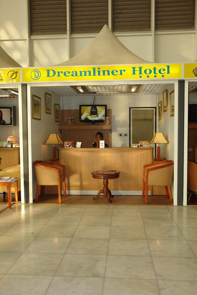 Dreamliner Hotel - Lobby