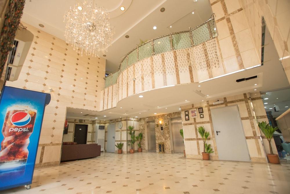 Wazan Hotel - Interior
