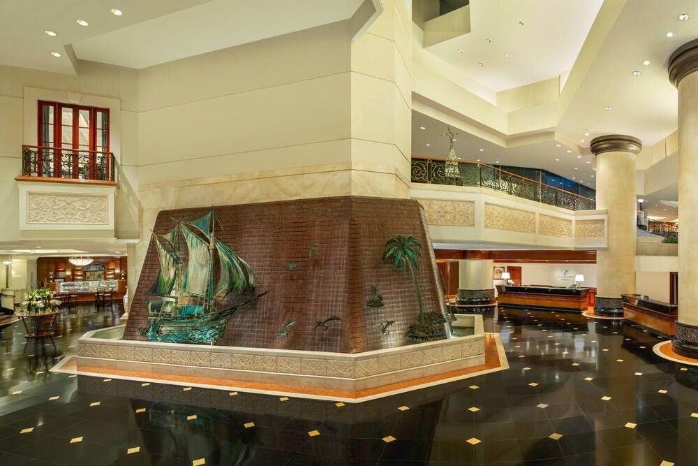 JW Marriott Surabaya - Lobby