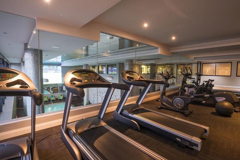 The Residence at Urban Park - Gym