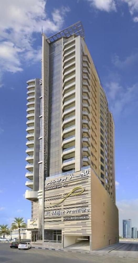 Al Majaz Premiere Hotel Apartment - Exterior
