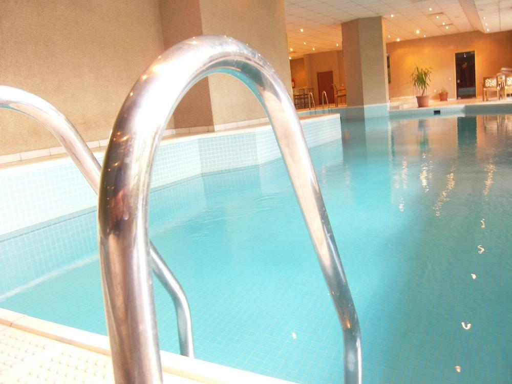 Apart Hotel Best - Indoor Pool