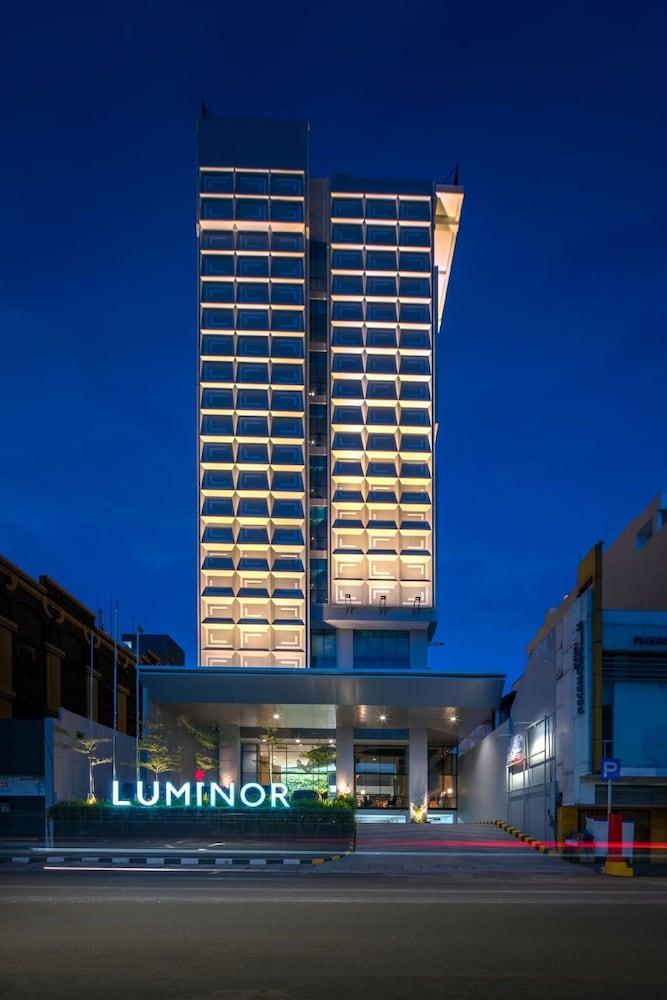 Luminor Hotel Pecenongan Jakarta by WH - Featured Image