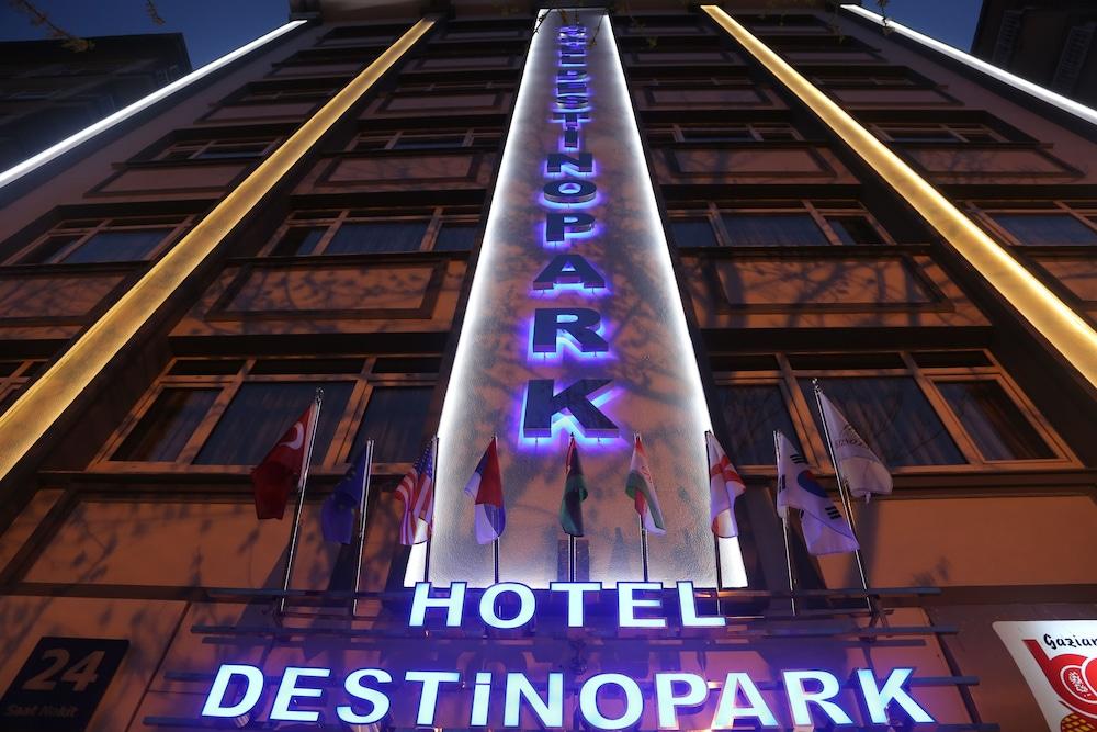 Hotel Destino Park - Featured Image