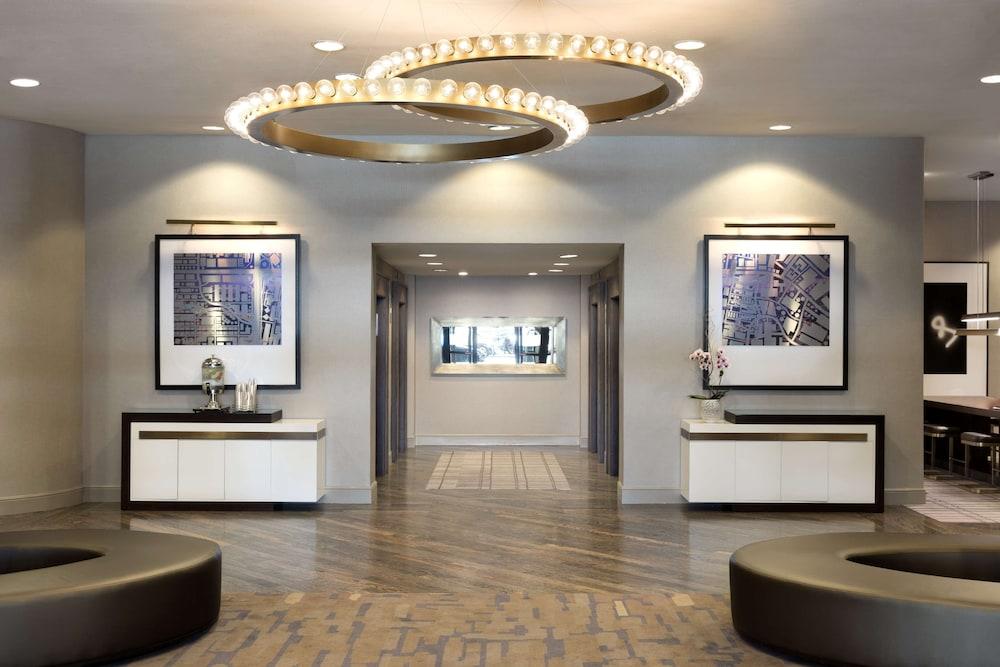 DoubleTree by Hilton Dallas - Campbell Centre - Lobby