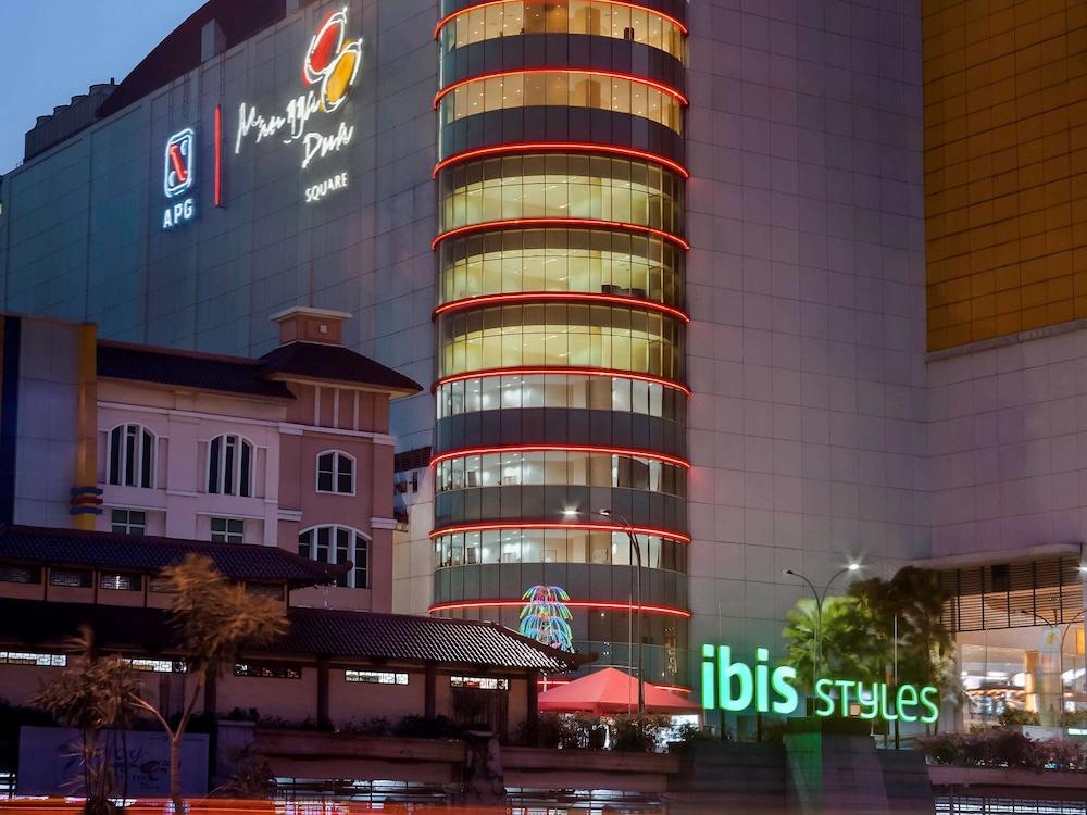 ibis Styles Jakarta Mangga Dua Square - Exterior
