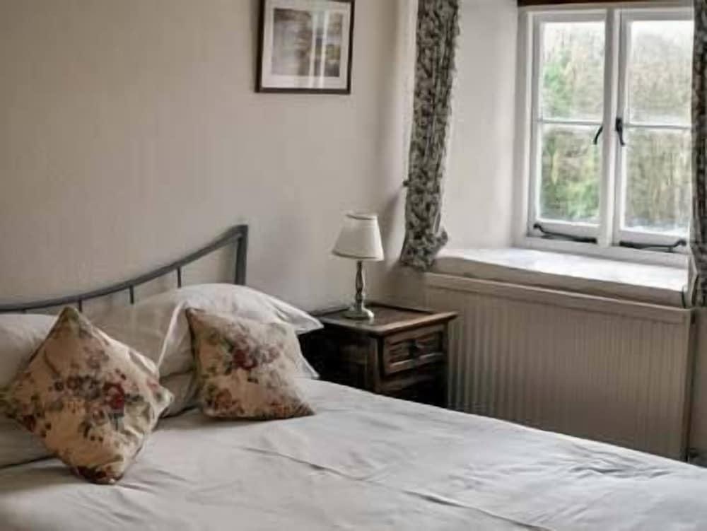 The Old Inn Cottage Exmoor - Room