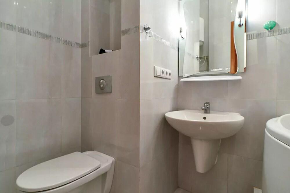 Home-Hotel Mikhaylovskiy per. 9B-1 - Bathroom