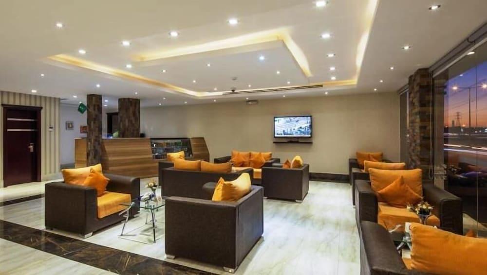 Burj Alhayah hotel suites Alfalah - Interior Entrance