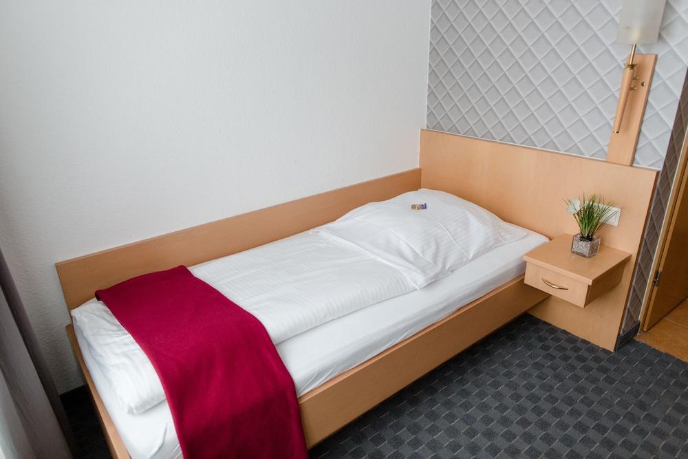 Hotel Bonn City - Room