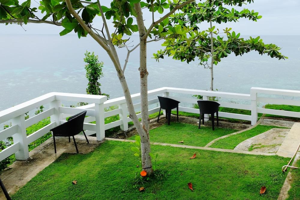 Cliffside Resort Panglao - Exterior