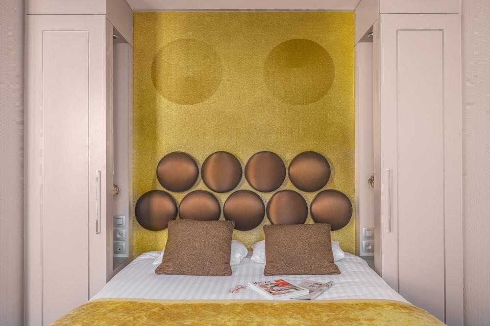 Hotel Le Petit Paris - Room