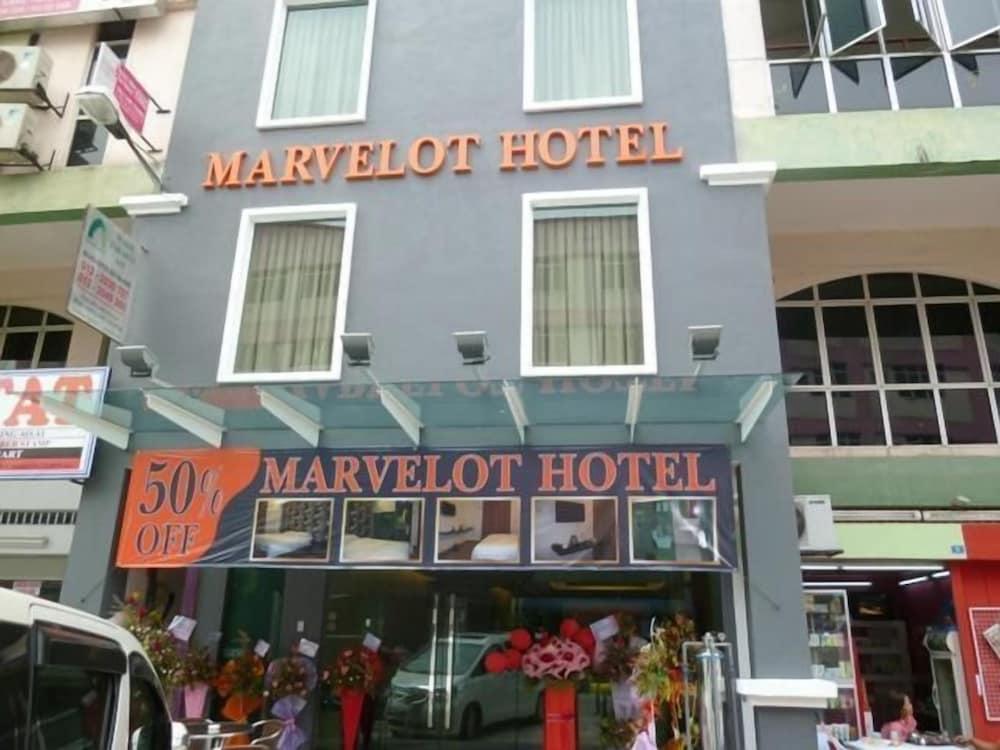 Marvelot Hotel - Featured Image