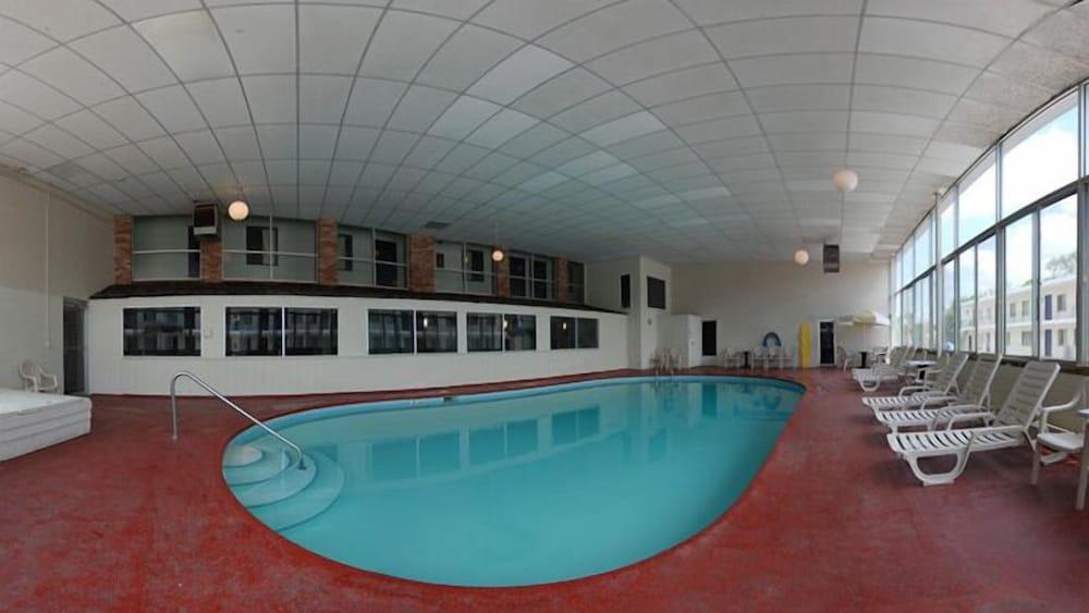 رودواي إن نورث - Indoor Pool