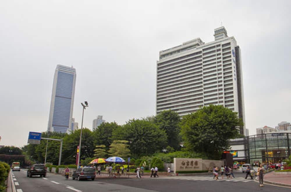 Baiyun Hotel Guangzhou - Property Grounds