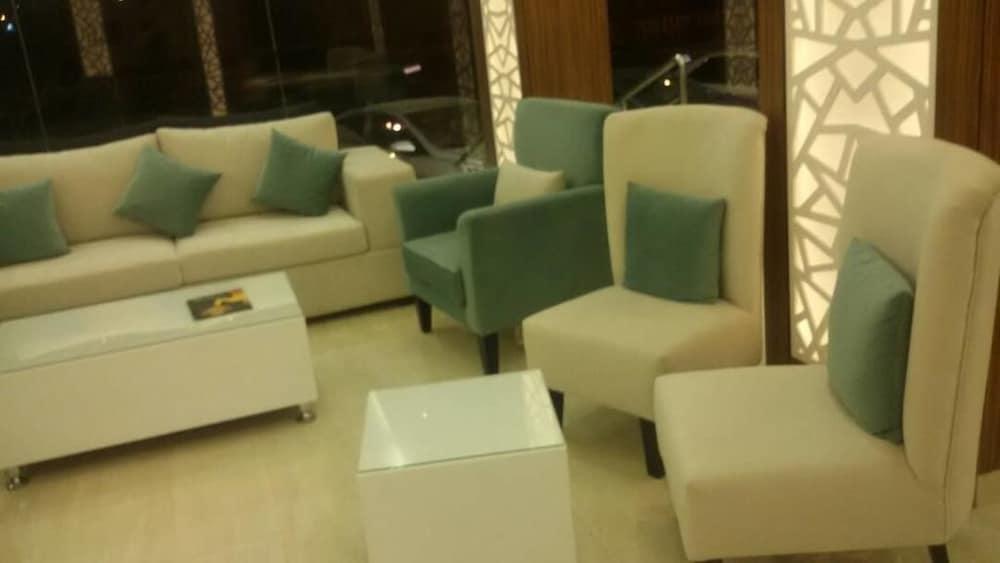 Meera Suites 4 - Lobby Sitting Area