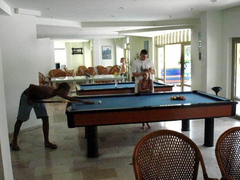 Sinem Hotel & Apart - Billiards