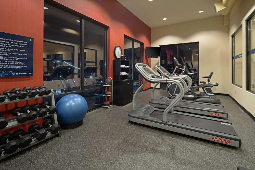 Hampton Inn & Suites Bremerton - Fitness Facility