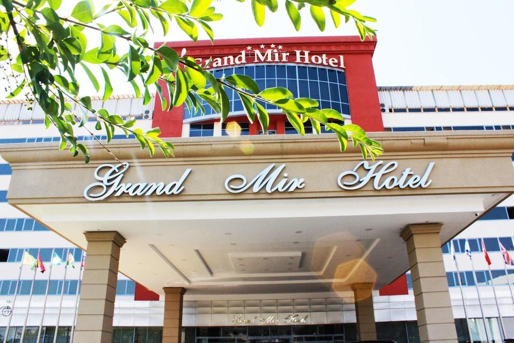 Grand Mir Hotel - Featured Image
