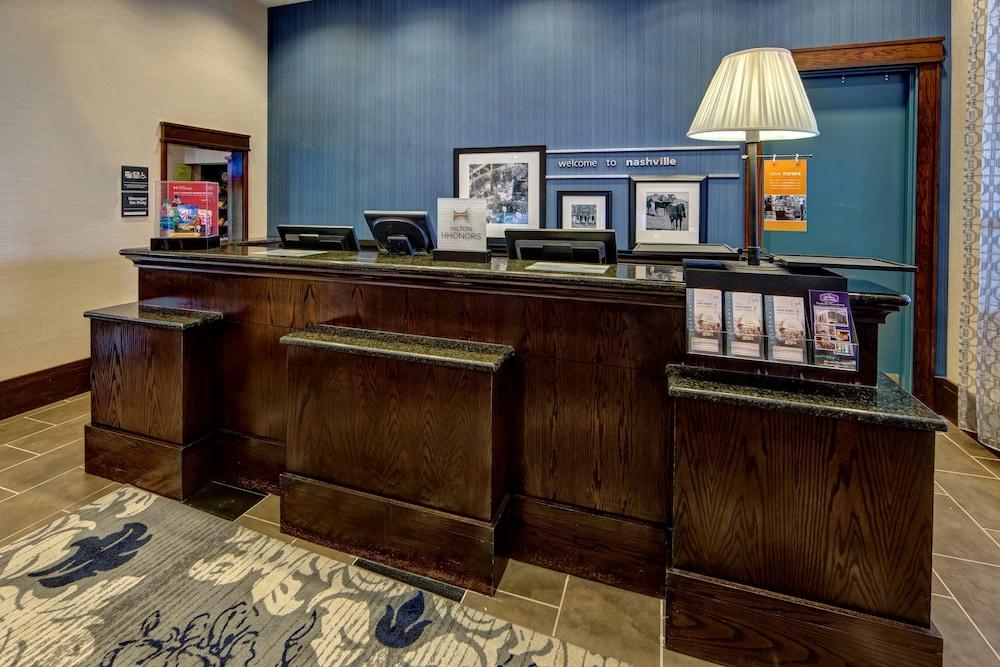 Hampton Inn & Suites Nashville Downtown - Reception