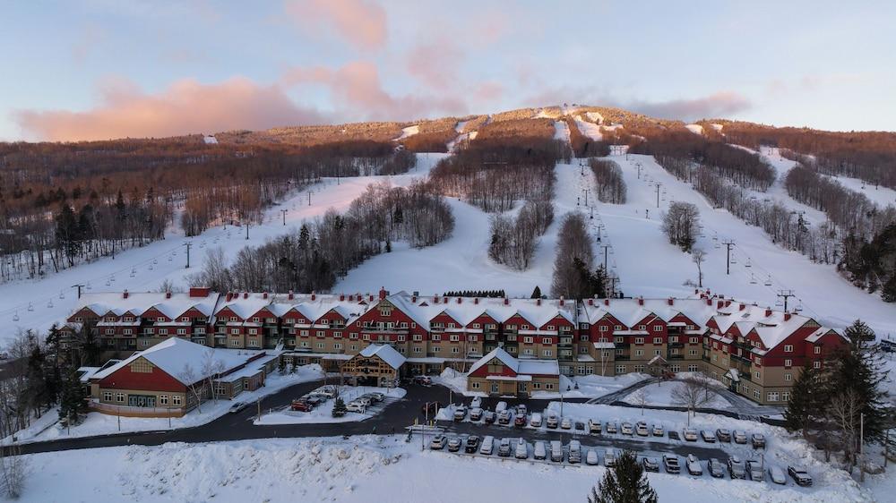 Mount Snow Grand Summit Resort - Featured Image