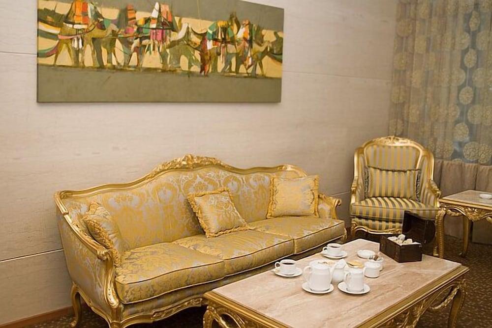 Golden Coast Hotel Baku - Lobby Lounge