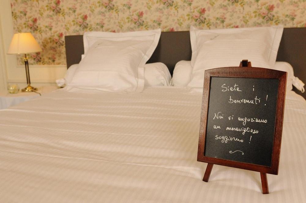Fine Fleur Bed & Breakfast - Featured Image