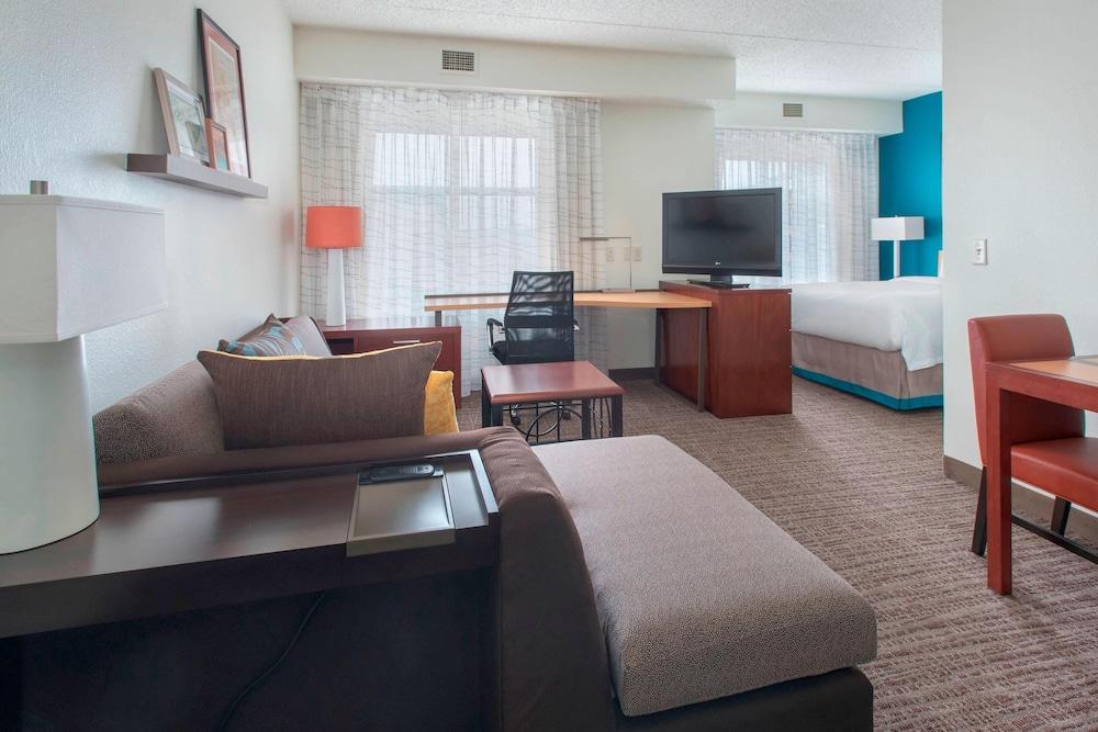 Residence Inn by Marriott Newark Elizabeth/Liberty International Airport - Room