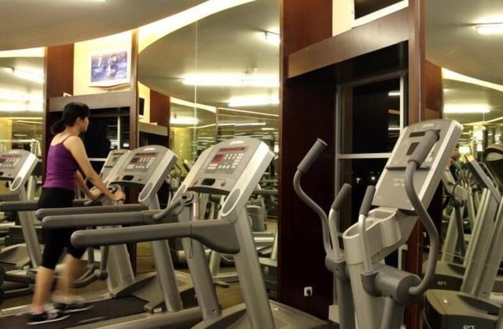 Metro Hotel - Fitness Facility