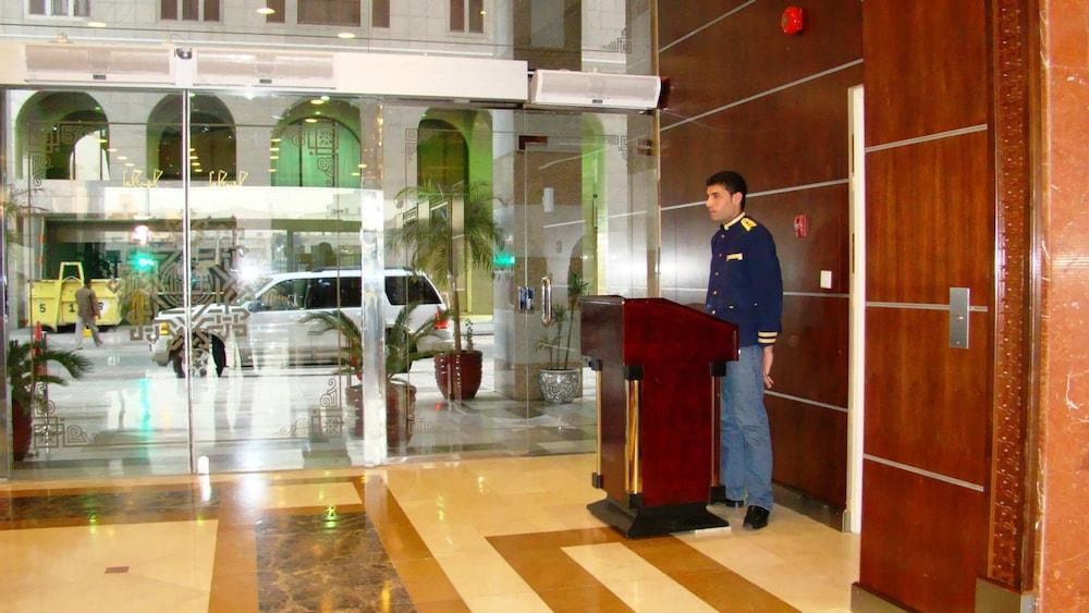Zowar International Hotel - Interior Entrance