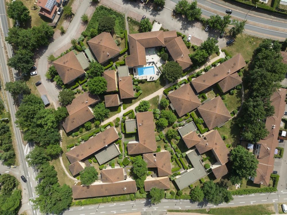 جاردن آند سيتي ليون – مارسي ليتوال - Aerial View