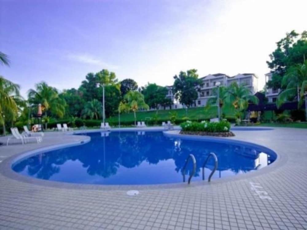 Port Dickson Golf & Country Club - Outdoor Pool