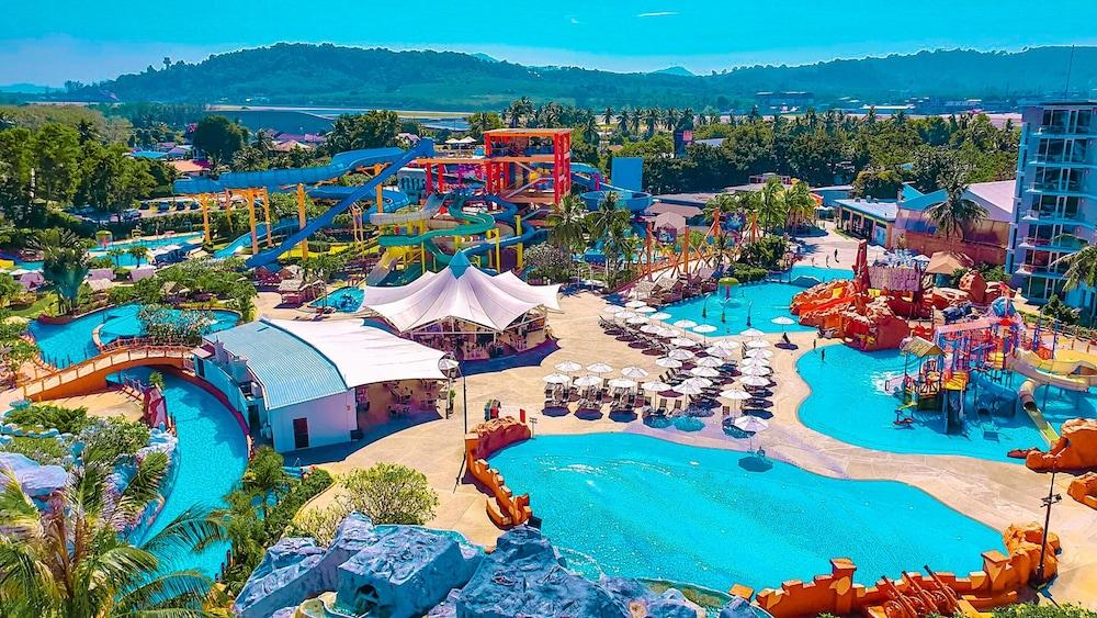 Splash Beach Resort, Mai Khao, Phuket - Water Park