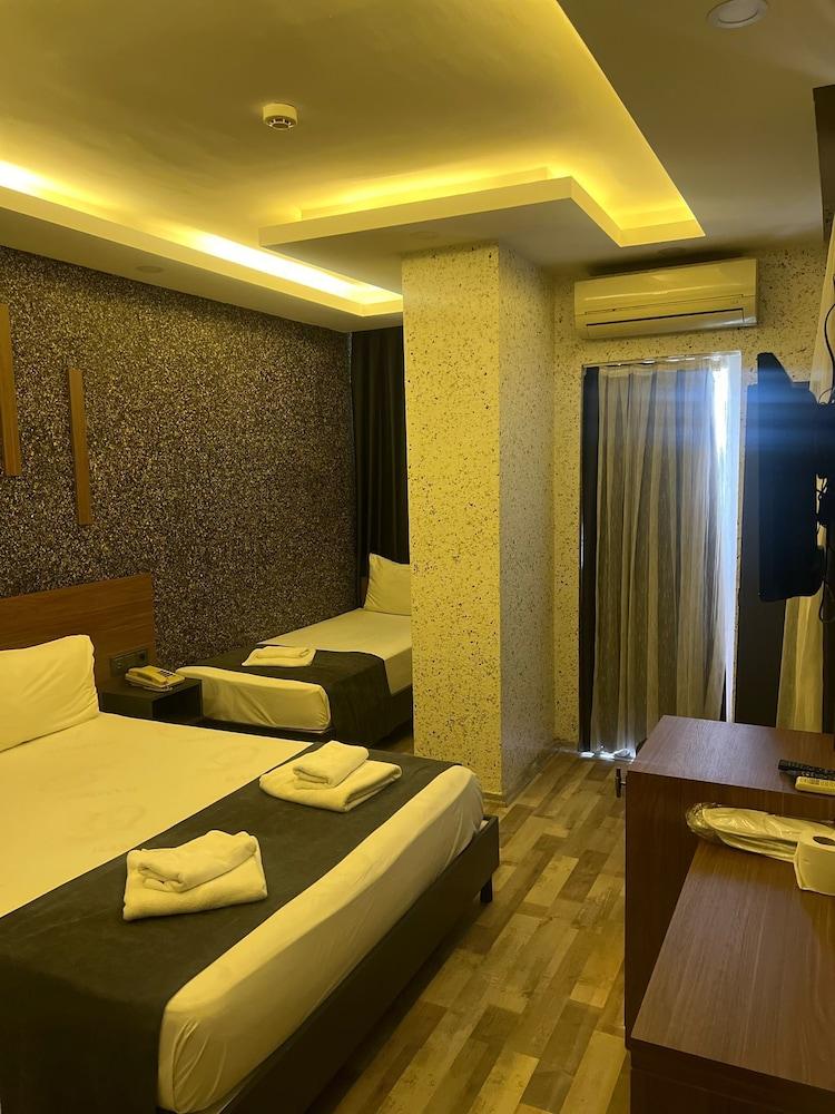 Luna Hotel - Room