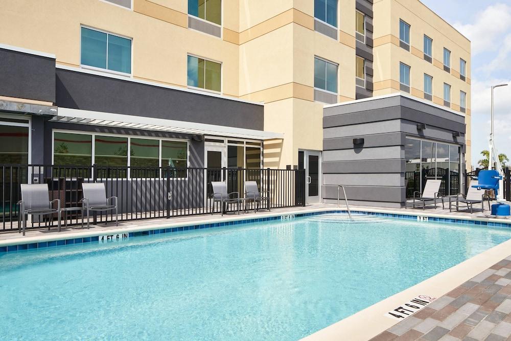 Fairfield Inn & Suites by Marriott Tampa Riverview - Waterslide