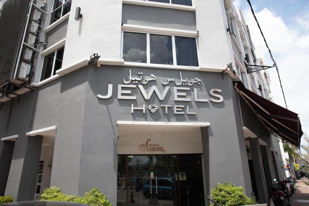 Jewels Hotel - Exterior