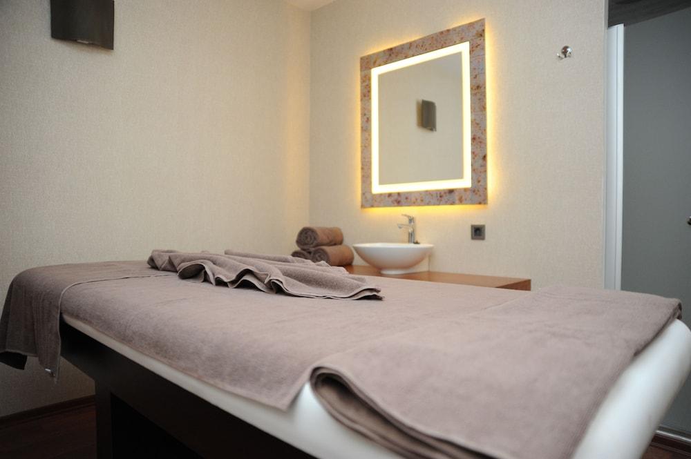 Mercure Istanbul Altunizade - Treatment Room