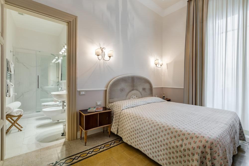 Rome Charming Suites - Featured Image
