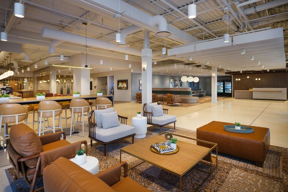 Staybridge Suites Chicago O'Hare - Rosemont, an IHG Hotel - Lobby