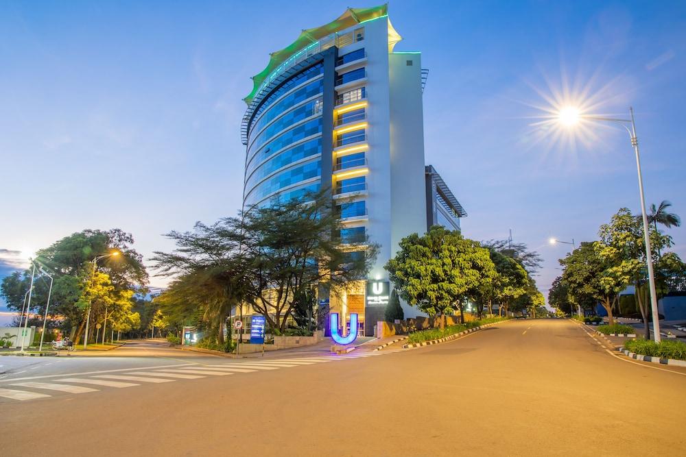 Ubumwe Grande Hotel - Featured Image