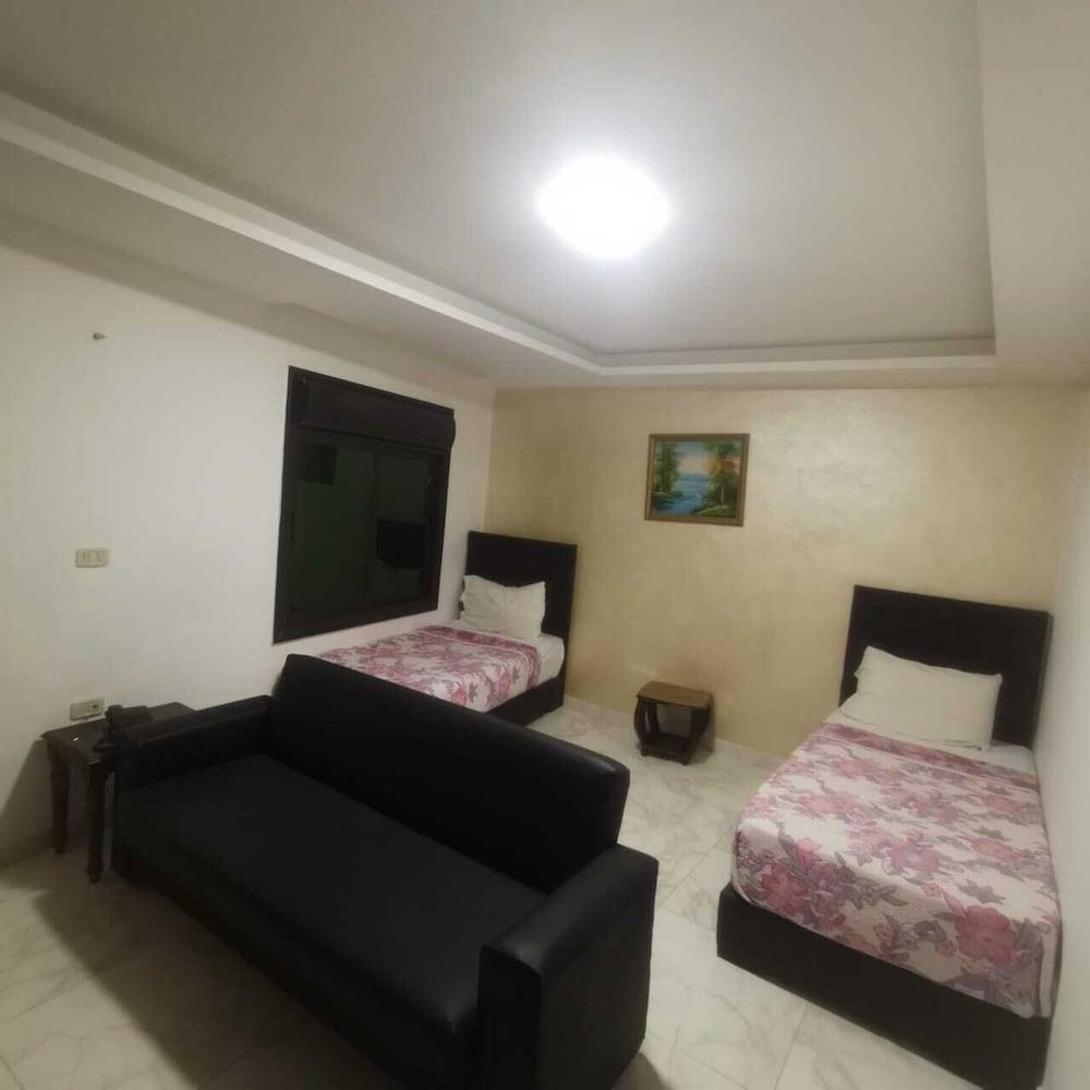 Marj Alhamam Furnished Suites - Room
