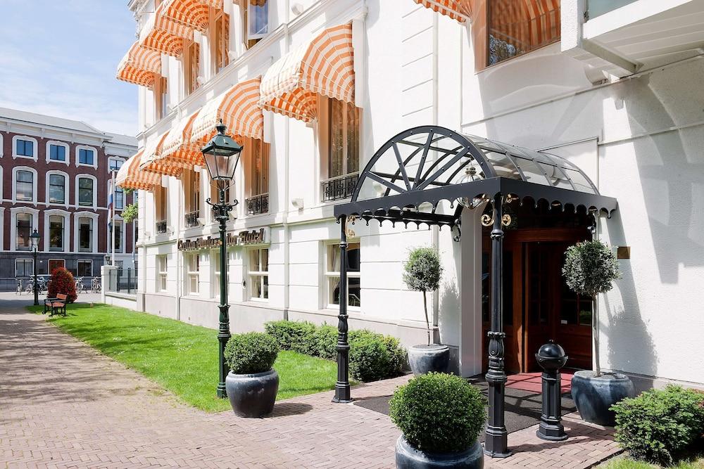 Carlton Ambassador Hotel - Featured Image