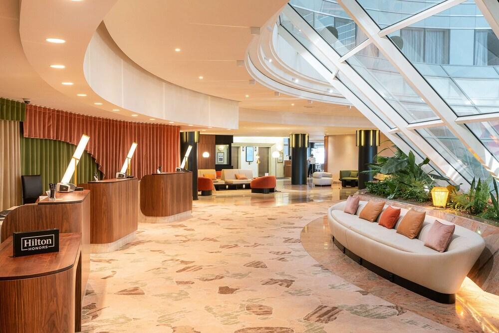 Hilton Paris La Defense Hotel - Featured Image