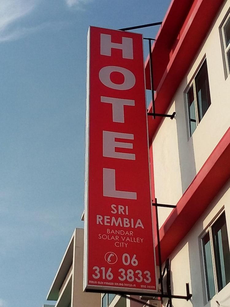 Hotel Sri Rembia - Exterior
