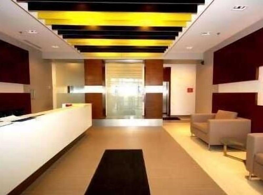 Scarborough Centre Business Suite - Lobby