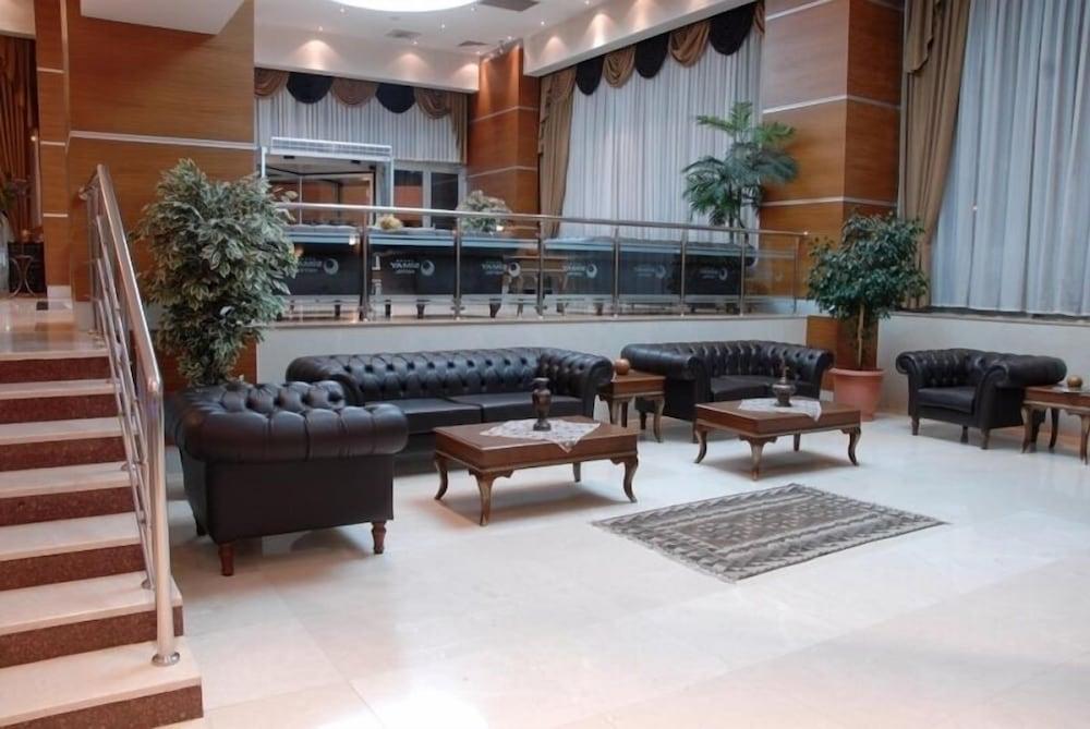 Grand Simay Hotel - Lobby Sitting Area