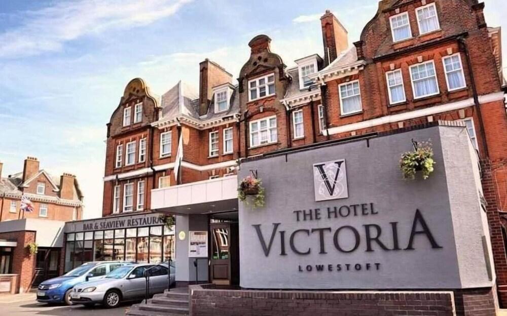 The Hotel Victoria - Exterior