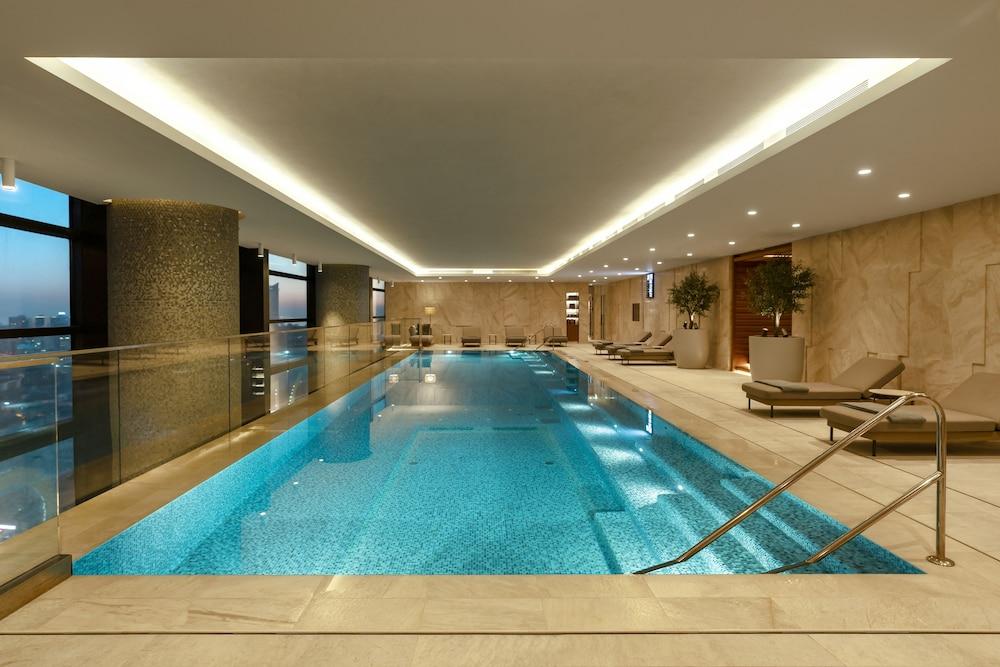 أدرس إسطنبول - Indoor Pool