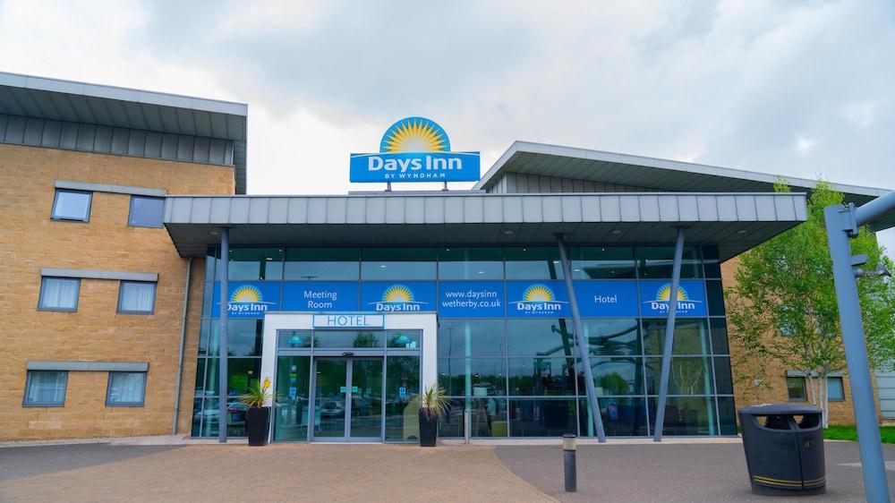 Days Inn by Wyndham Wetherby - Featured Image