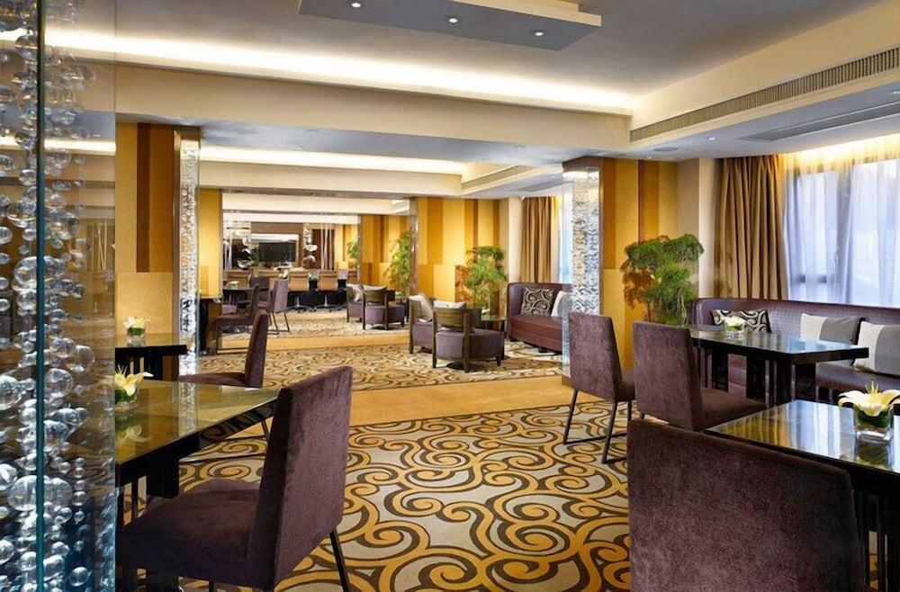 Royal Park Hotel - Lobby Lounge